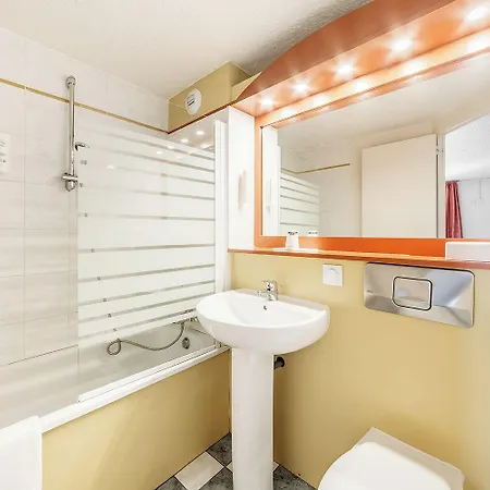فندق Comfort 3*