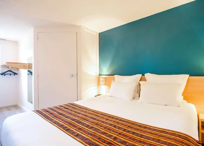 Hotell Comfort Montluçon