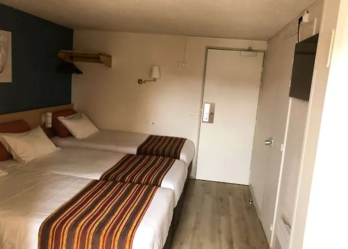 Hotell Comfort Montluçon